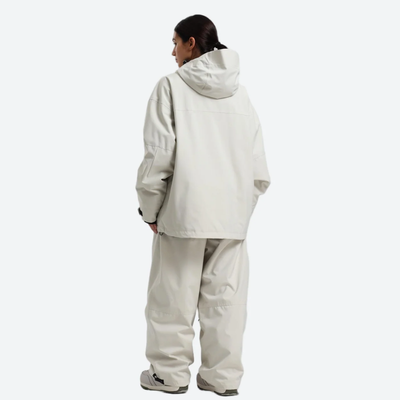 Women's breathable ski jacket with chest zip pockets - white jacket with white pants, for powder days and winter commute