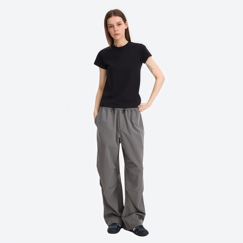 Breathable sun-protection wide-leg trail pants - gray wide-leg cargo pants with black tee, for camping and outdoor weekends