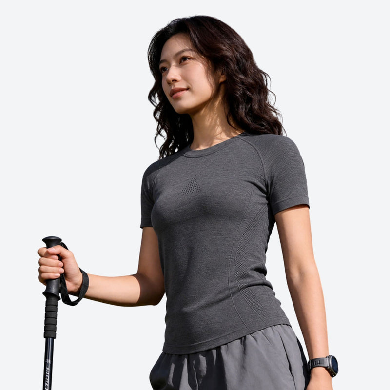 Breathable merino wool base layer top for outdoor - gray merino wool baselayer tee on women, for hiking and trail walking