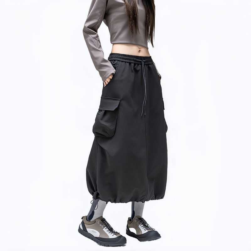 Versatile water-repellent cargo skirt - black cargo long skirt on women, for camping and outdoor weekends