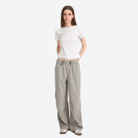 
                  
                    Unisex UPF50 water-repellent cargo pants - light gray wide-leg cargo pants with white tee, for sunny-weather trekking
                  
                