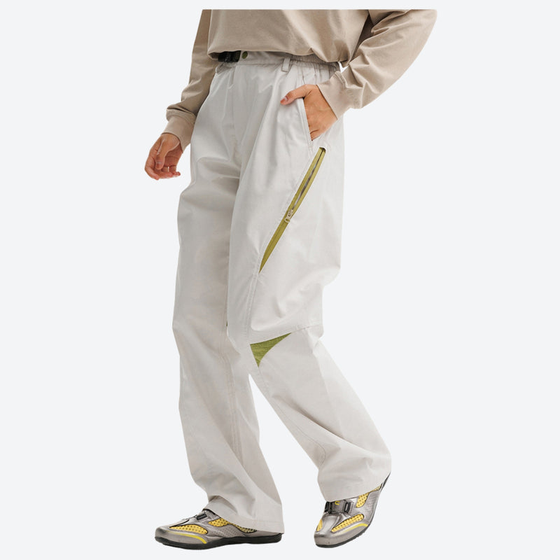 Lightweight water-repellent hiking pants with reflective prints - cream white cargo hiking pants with beige top