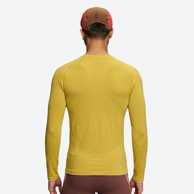 Unisex 17.5 micron merino wool baselayer tee - merino wool baselayer long-sleeve with cap, for hiking and trail walking