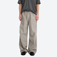 
                  
                    Breathable sun-protection wide-leg trail pants - light gray wide-leg cargo pants with gray tee, for sunny-weather trekking
                  
                
