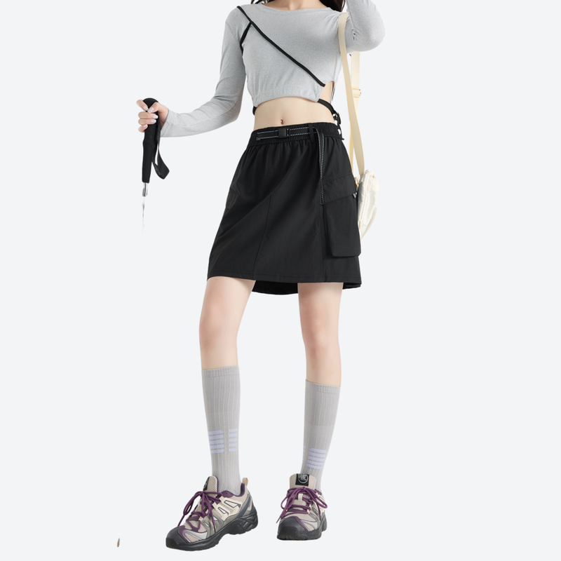Women's quick-dry hiking skirt with inner shorts - black cargo skort with built-in shorts, for travel and city walks
