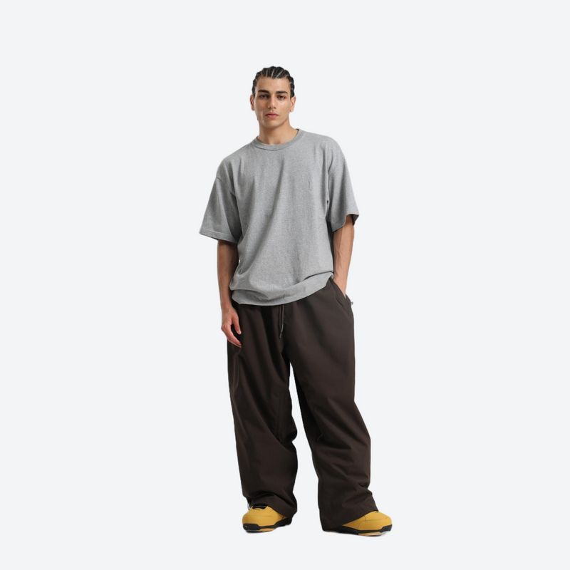 Men's 2-layer snowboard anorak and wide-leg pants - coffee brown snow pants, on-model front view, for resort and street wear