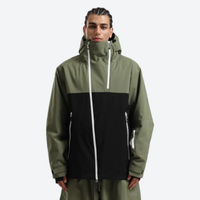 
                  
                    Men's colorblock ski anorak set - olive green and black colorblock, on-model front view, for cold-weather winter sports
                  
                