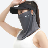 
                  
                    Shield UPF50+ ice-silk face mask with sun brim - gray ice-silk face mask with brim on women holding cap, worn front view
                  
                