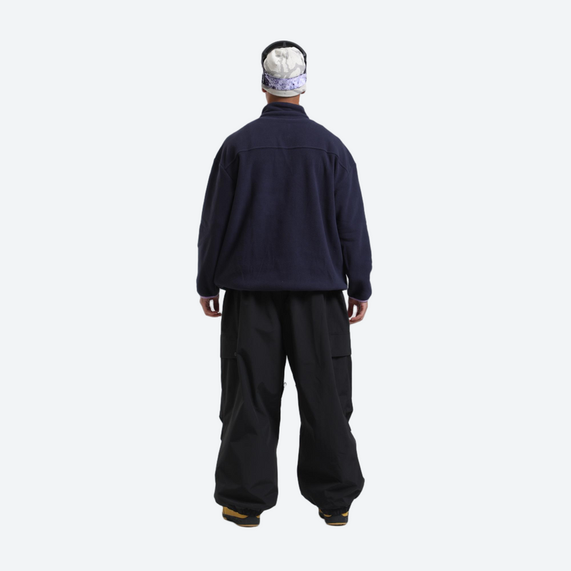 3-layer snowboard cargo pants - black snow pants, on-model back view, for skiing and snowboarding