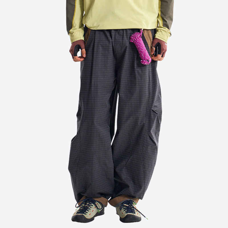 Breathable relaxed trail pants with drawcord waist - dark gray quick-dry hiking pants with yellow top