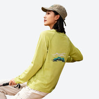 
                  
                    Women's 17.5 micron merino wool moisture-wicking baselayer - lime merino wool baselayer long-sleeve on women
                  
                