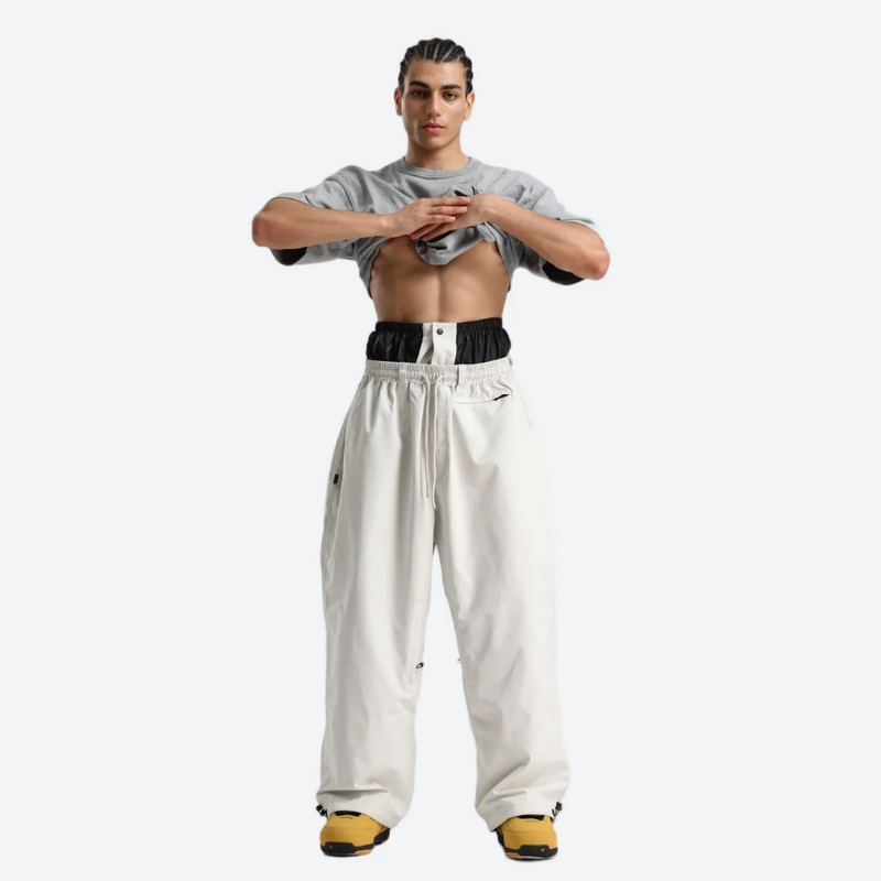 Breathable 3-layer ski pullover with balloon pants - white snow pants, for powder days and winter commute