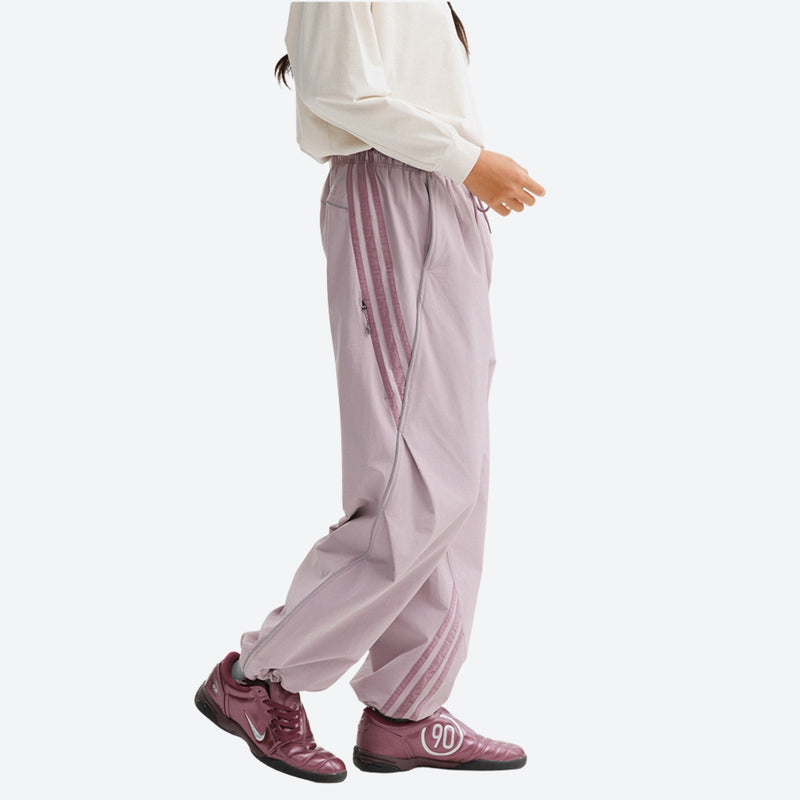 Breathable water-repellent trekking pants with vents - light pink pants with cream top, for outdoor spring and autumn wear