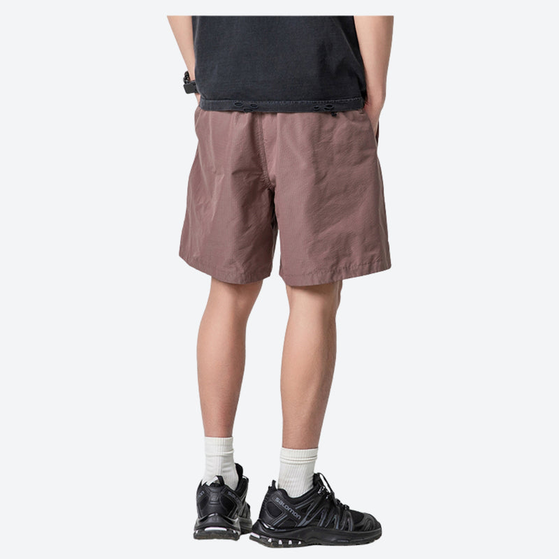 Water-repellent nylon shorts for outdoor - coffee brown quick-dry shorts with black tee, for hiking and trail walking