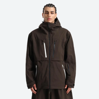 
                  
                    Men's breathable ski jacket with chest zip pockets - coffee brown jacket, on-model front view, for cold-weather winter sports
                  
                