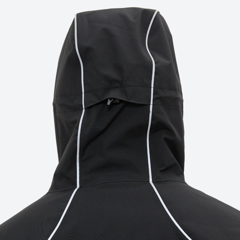 Men's 2-layer snowboard jacket and pants - black jacket, back hood close-up detail, for cold-weather winter sports