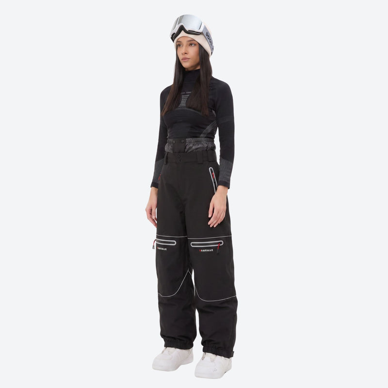 Women's 2-layer snowboard jacket and pants - black snow pants with black top, for powder days and winter commute
