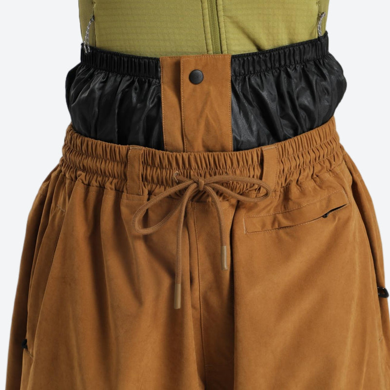 Breathable 3-layer ski pullover with balloon pants - coffee brown, for powder days and winter commute