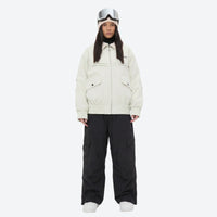 
                  
                    Unisex waterproof 3L snow jacket and pants series - white jacket with black pants, for skiing and snowboarding
                  
                