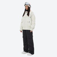 
                  
                    Unisex 3-layer snowboard jacket and pants - white jacket with black pants, for powder days and winter commute
                  
                