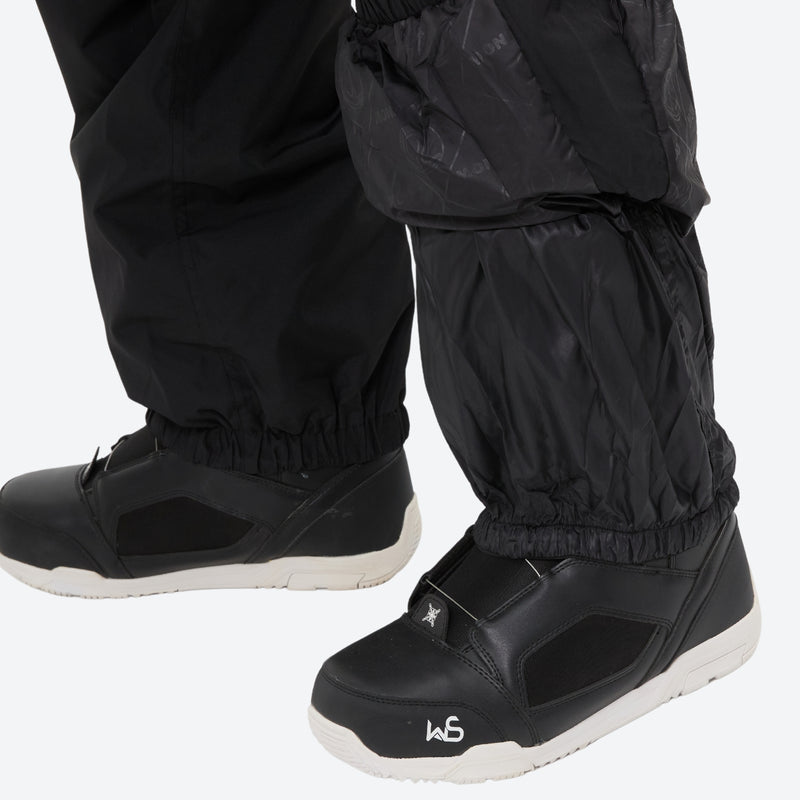 Breathable ski jacket with taped line details - black snow pants, for resort and street wear