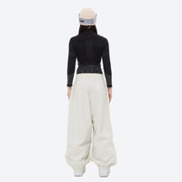 
                  
                    Women's 3-layer snowboard pants with jacket - white snow pants with black top, for cold-weather winter sports
                  
                