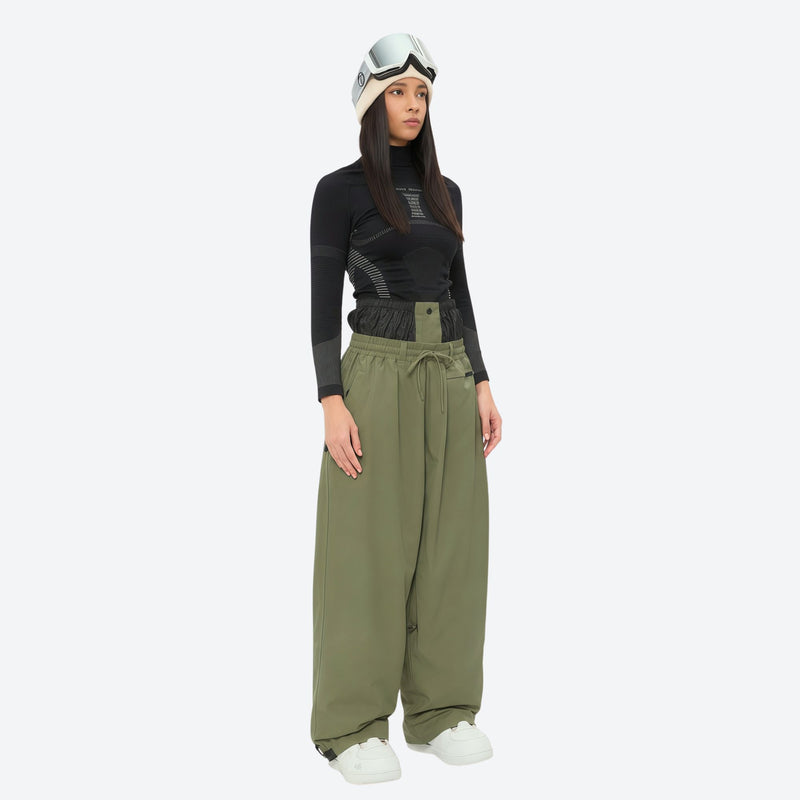 Women's 2-layer snowboard jacket and pants - olive green snow pants, for powder days and winter commute