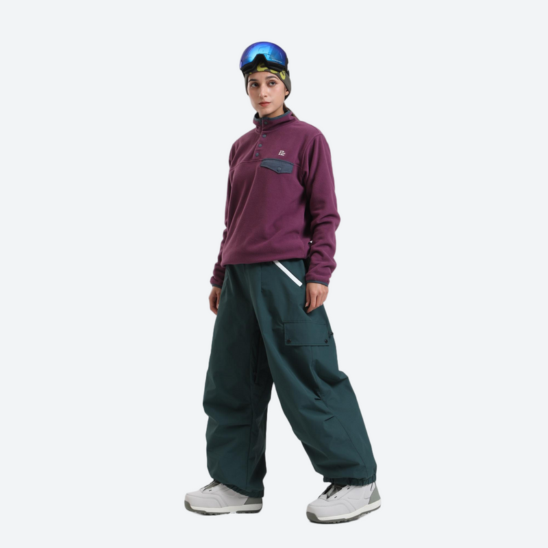 3-layer snowboard cargo pants - dark green snow pants with purple pullover, for skiing and snowboarding