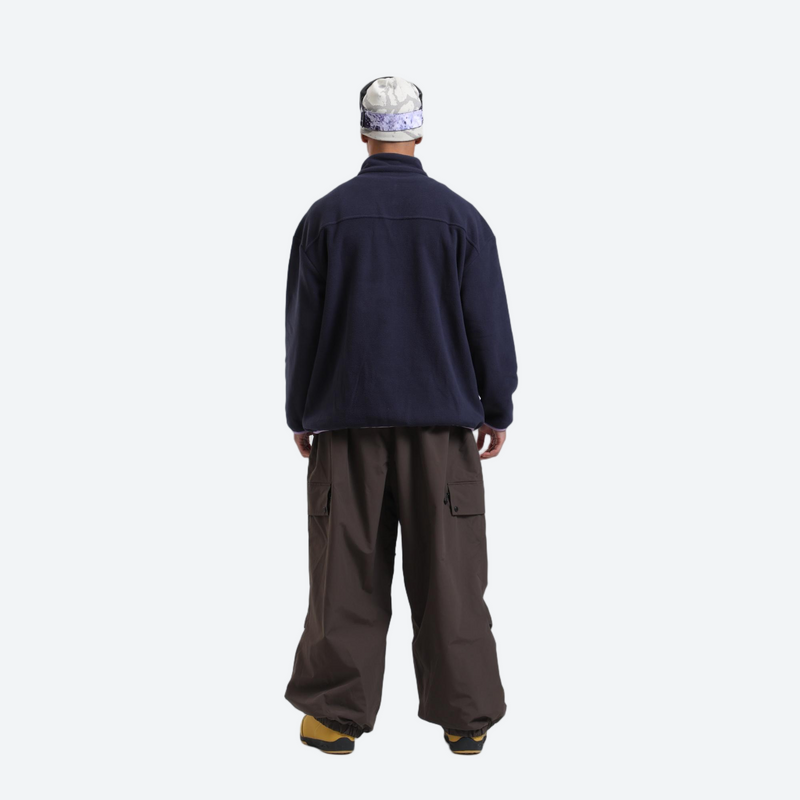 3-layer snowboard cargo pants - coffee brown snow pants, on-model back view, for powder days and winter commute