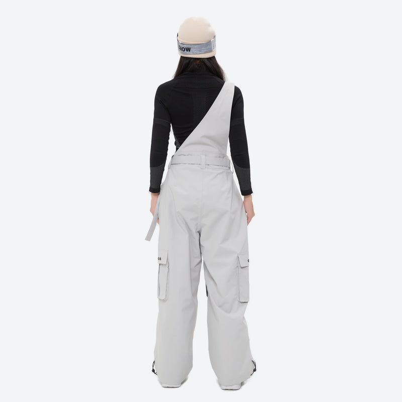 Breathable 3-layer suspender ski pants with cargo pockets - light gray bib snow pants with black top, on-model back view