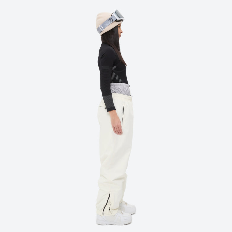 Women's breathable ski jacket and anorak set - white snow pants with black top, for powder and piste riding